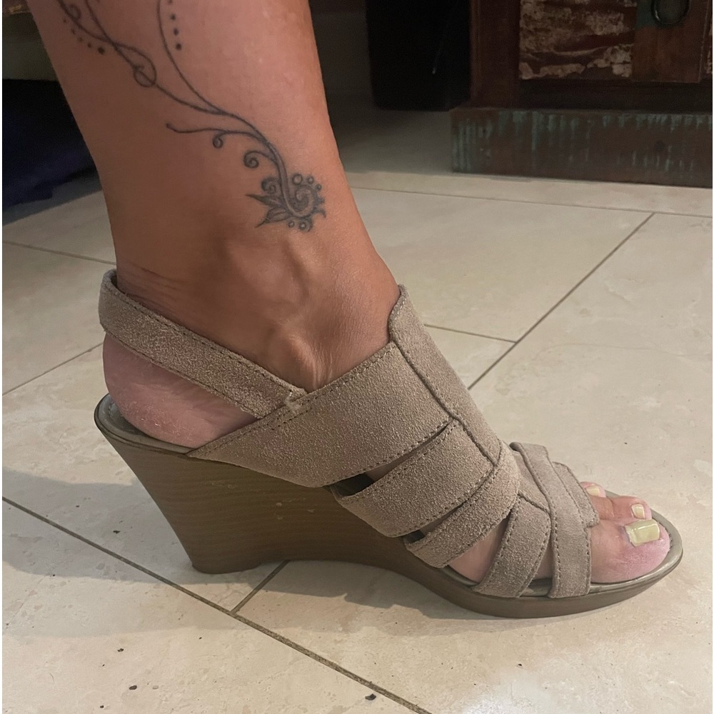 Woman's wedge